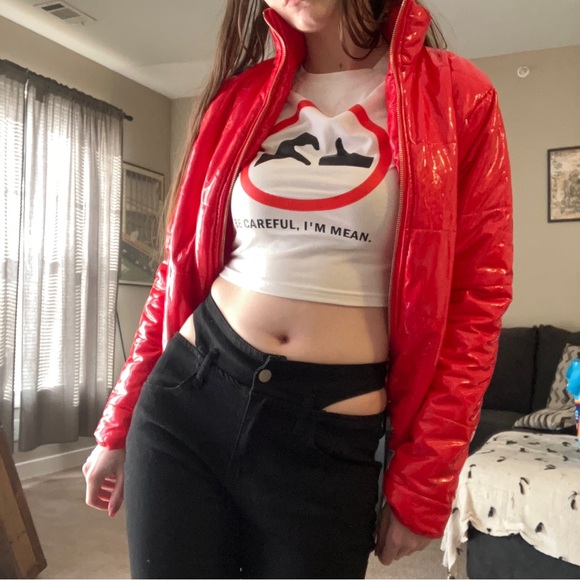 VINTAGE VIBRANT CHERRY RED PUFFER JACKET COAT - Picture 5 of 16